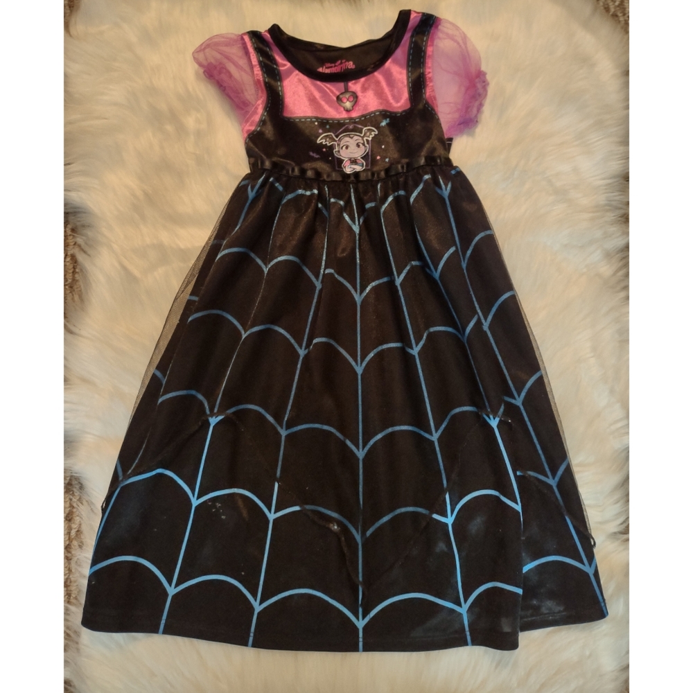 Vamperina Disney Princess Nightgown Size 2T